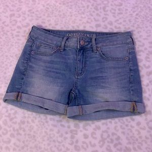 American Eagle jeans shorts size 4 color blue